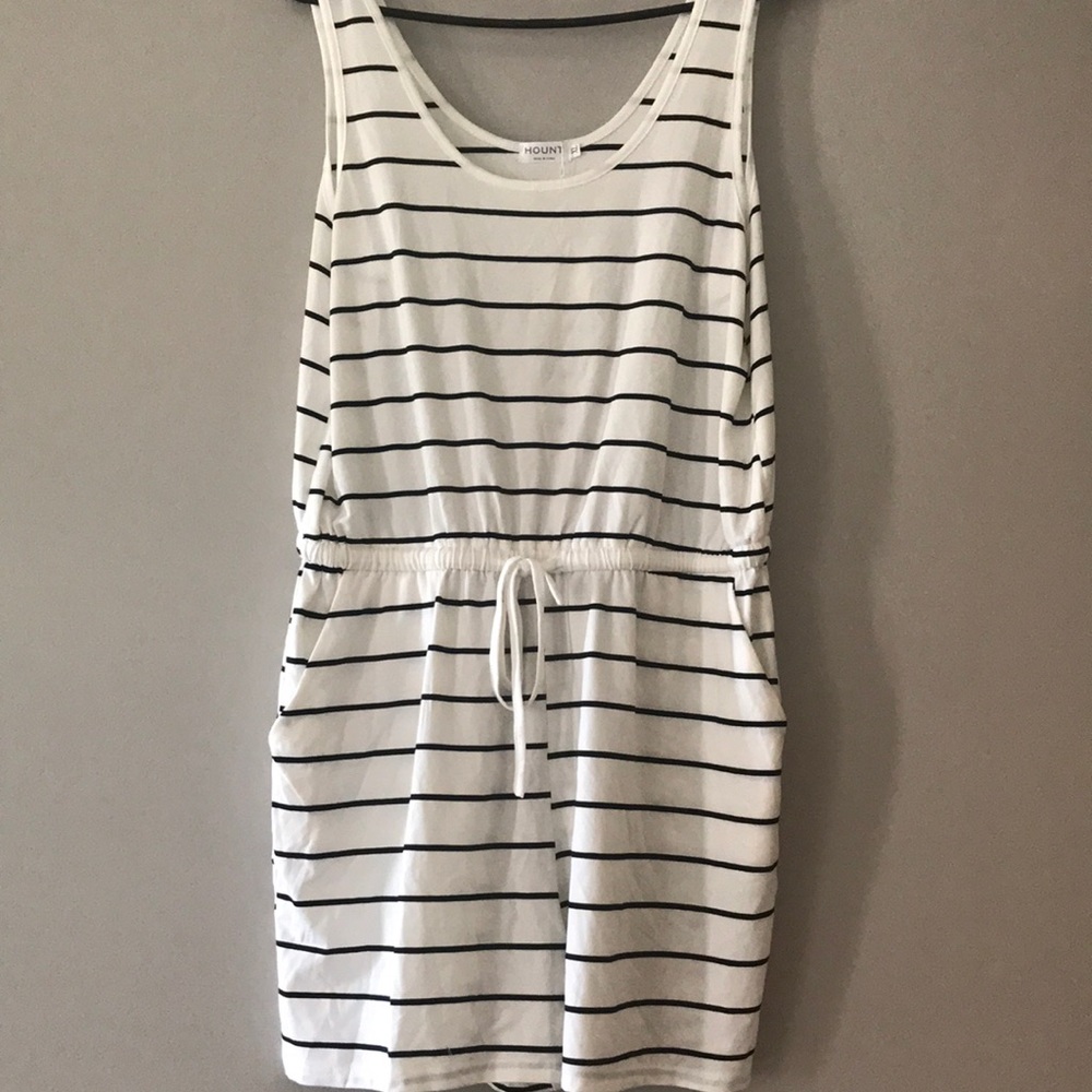 Hount size XL white with black stripes romper with pockets. NWT!